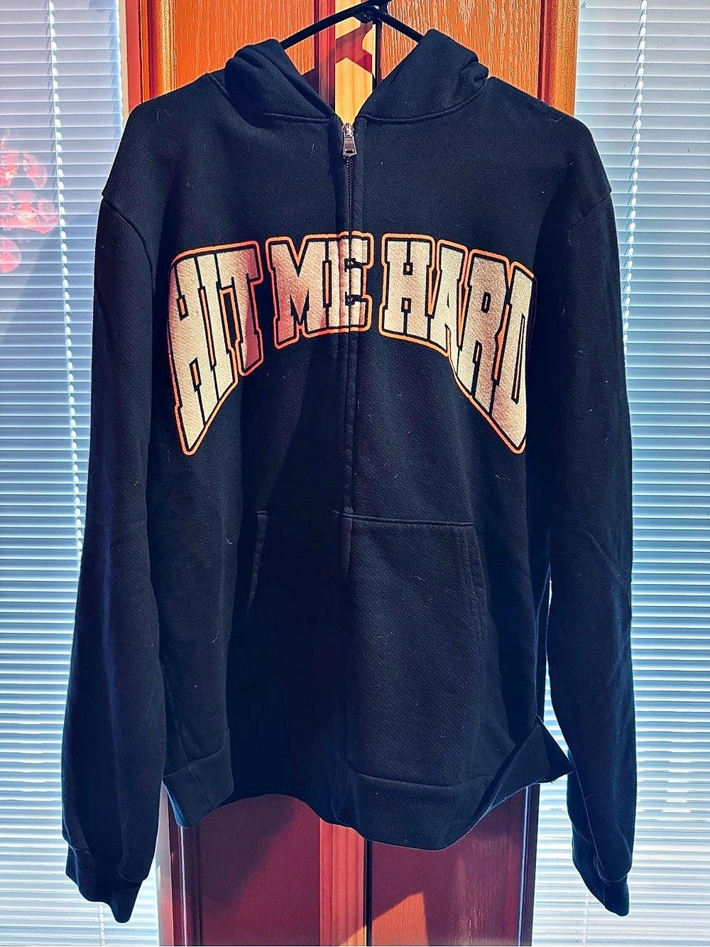 Billie Eilish Hit Me Hard and Soft The Tour Black Graphic Zip Hoodie Size Large